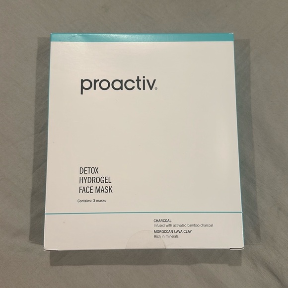 Proactiv Detox Hydrogel Face Mask - Picture 1 of 2